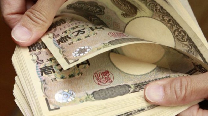 Japan adopts negative interest rate in surprise move